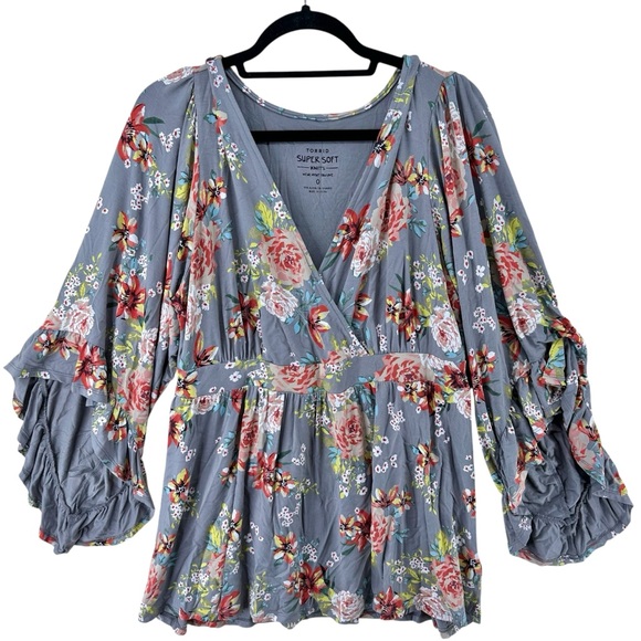 Torrid Babydoll Super Soft Surplice Volume Sleeve Top sz 0X floral - Picture 4 of 12